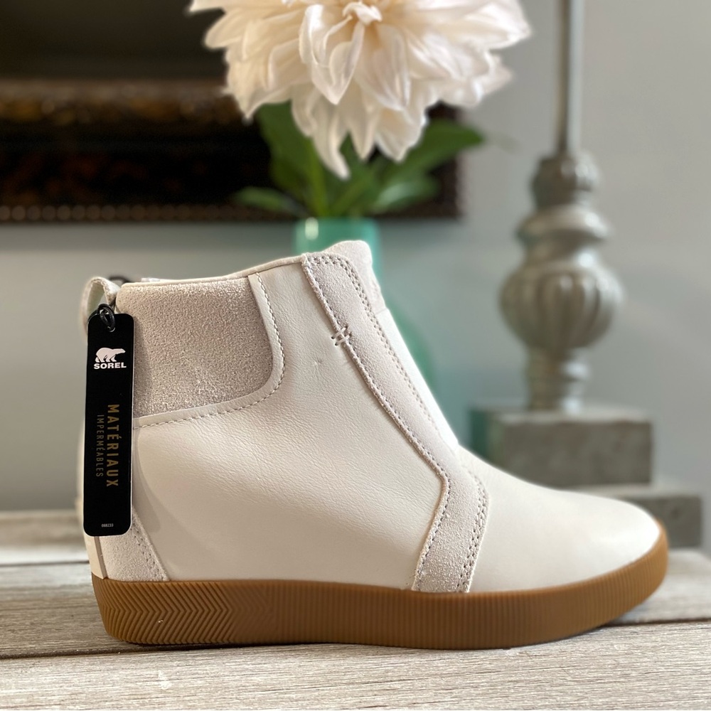 Sorel Out N About Pull On Wedge Boot ✨ Sea Salt + Gum Size 8.5